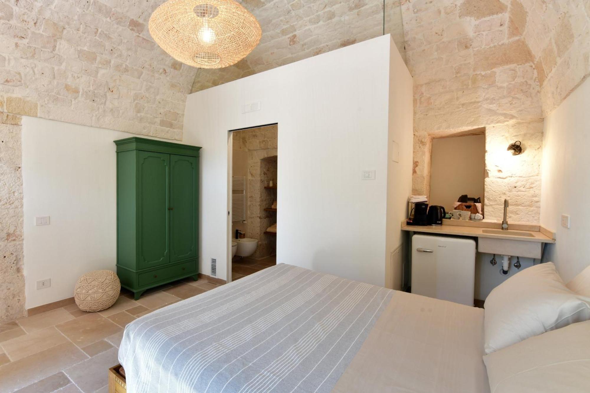 Antonelli Lamarossa Trulli & Suites מראה חיצוני תמונה