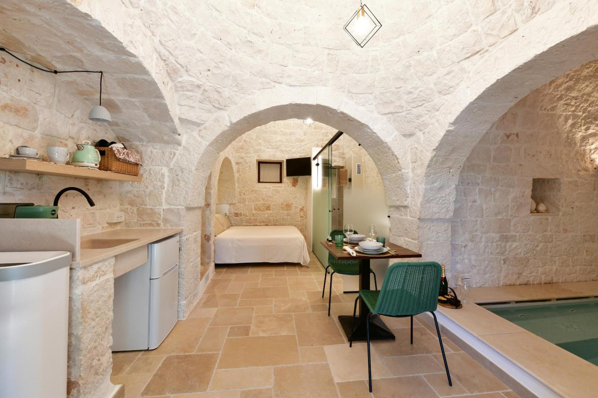 Antonelli Lamarossa Trulli & Suites מראה חיצוני תמונה