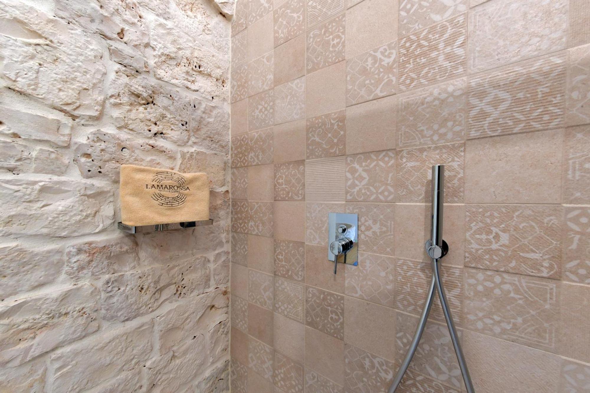 Antonelli Lamarossa Trulli & Suites מראה חיצוני תמונה