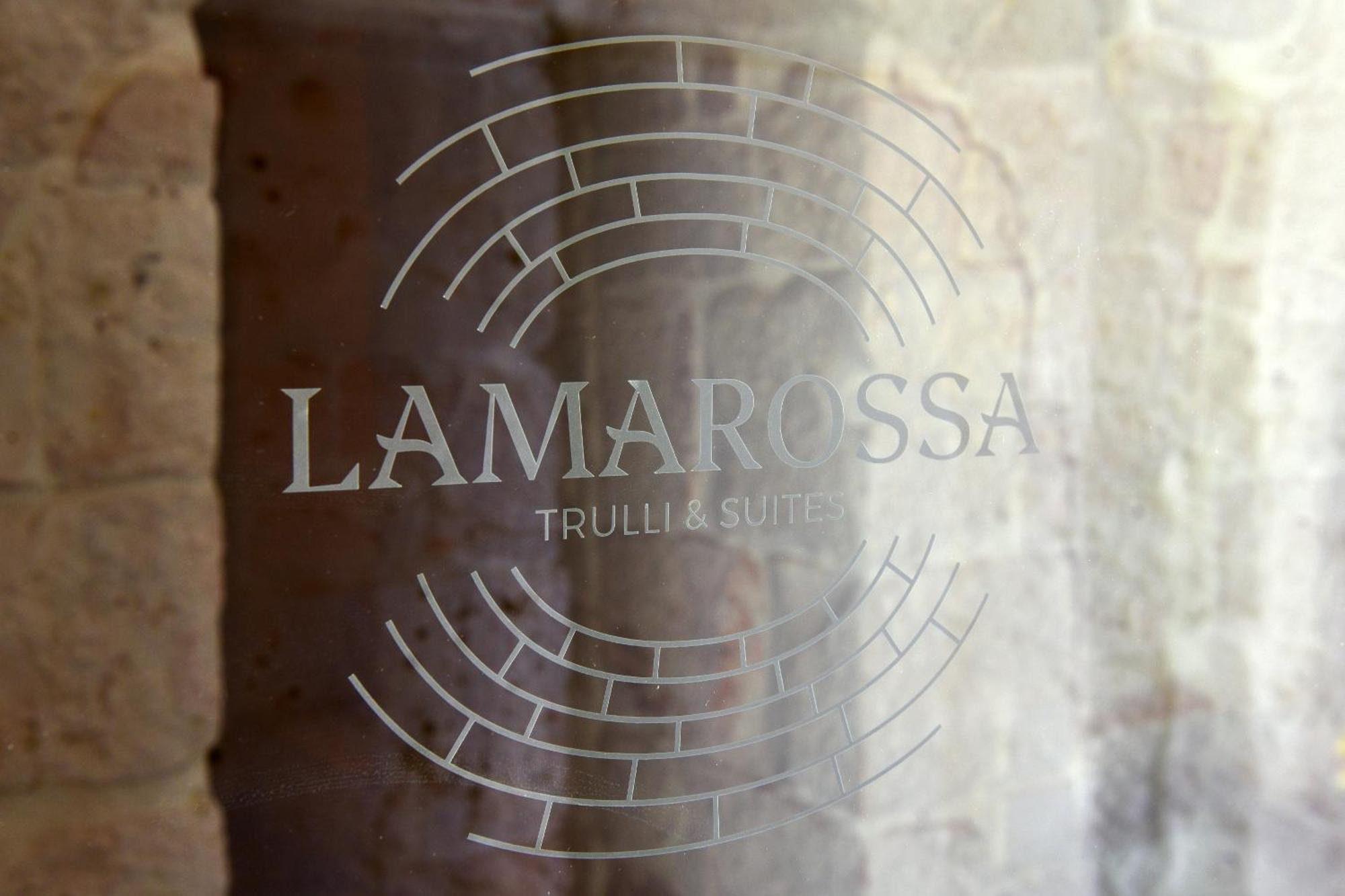 Antonelli Lamarossa Trulli & Suites מראה חיצוני תמונה