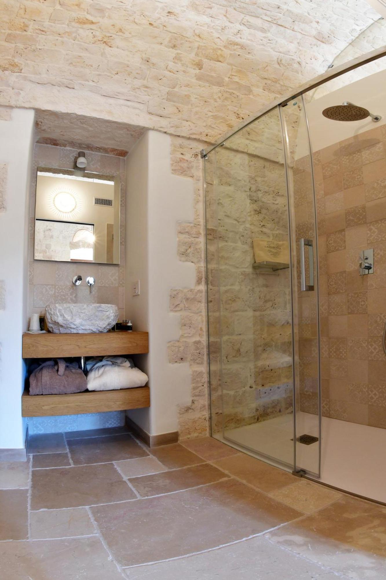 Antonelli Lamarossa Trulli & Suites מראה חיצוני תמונה