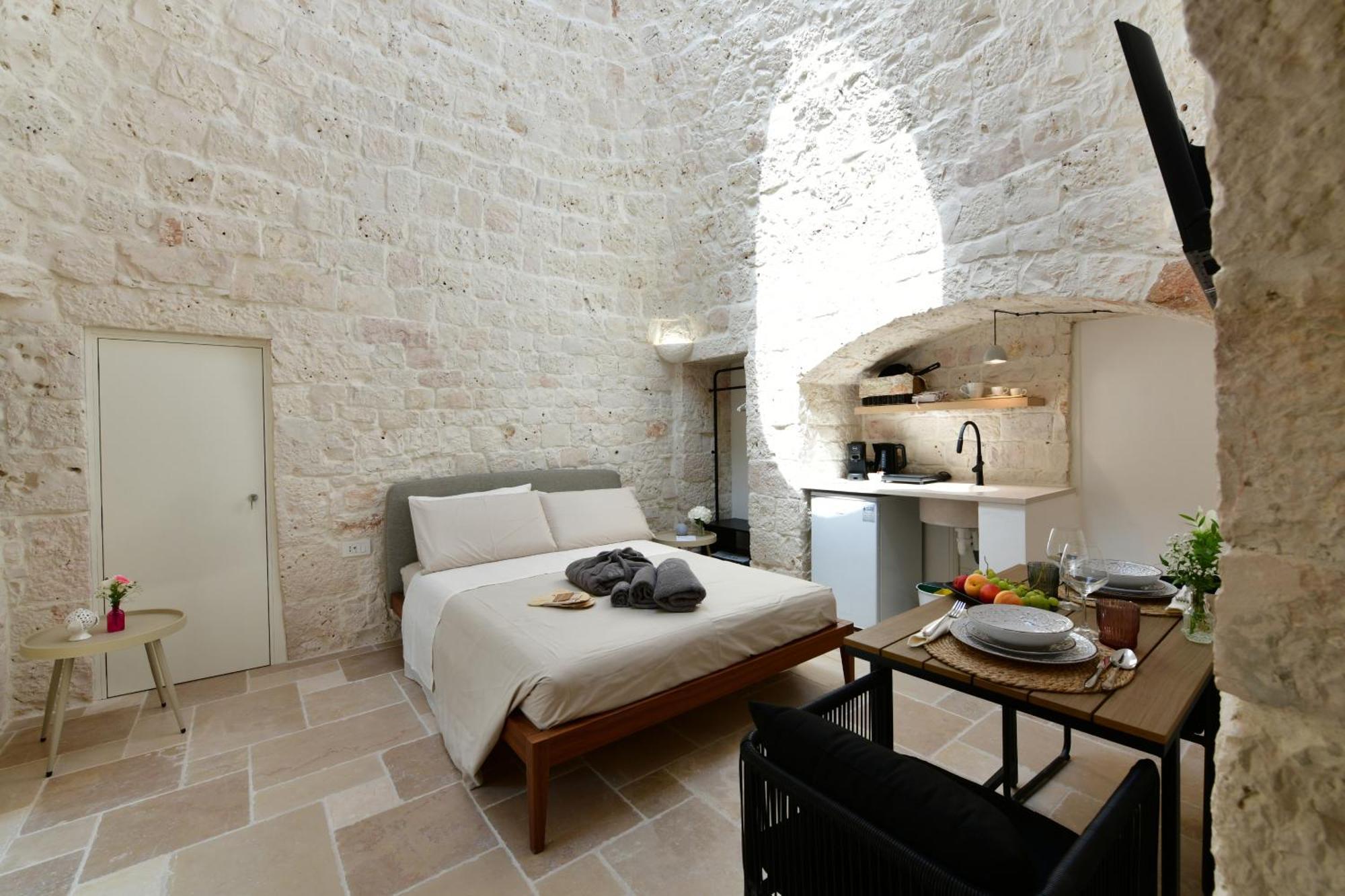 Antonelli Lamarossa Trulli & Suites מראה חיצוני תמונה