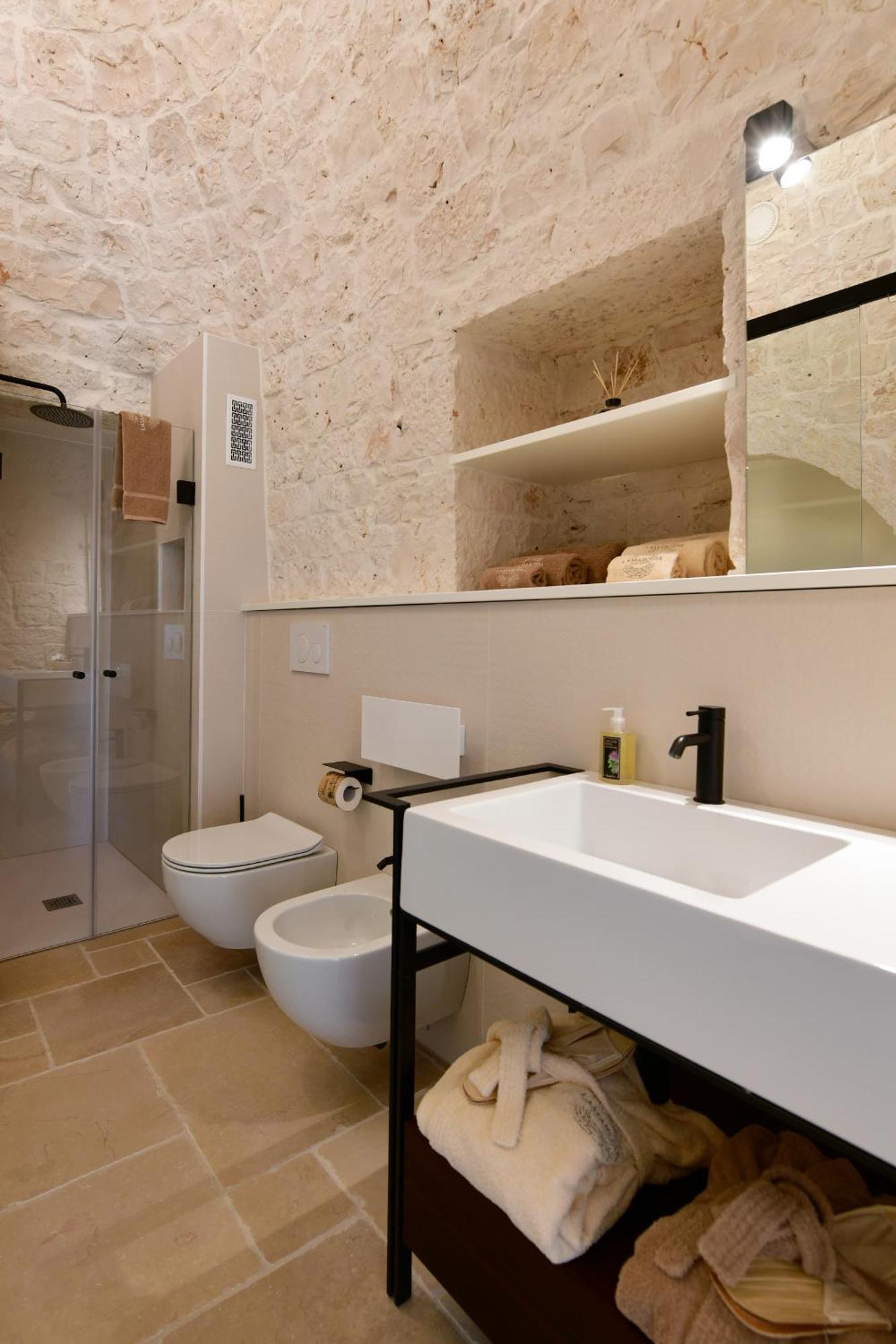 Antonelli Lamarossa Trulli & Suites מראה חיצוני תמונה
