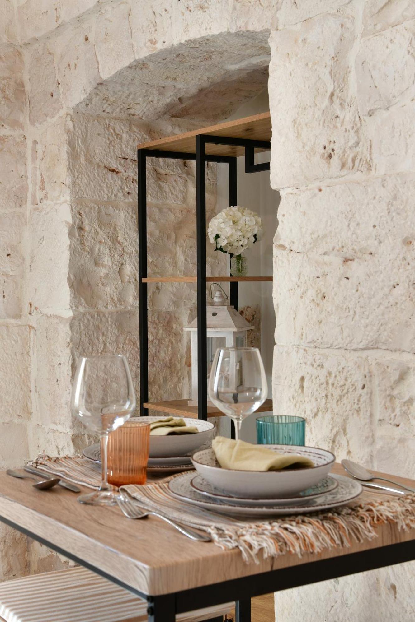 Antonelli Lamarossa Trulli & Suites מראה חיצוני תמונה