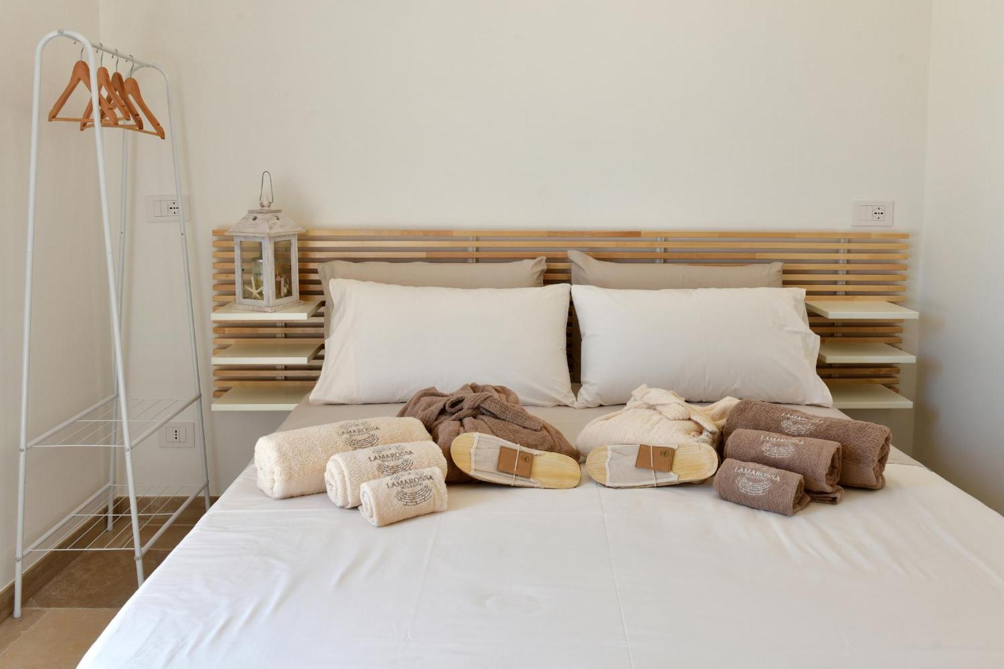 Antonelli Lamarossa Trulli & Suites מראה חיצוני תמונה