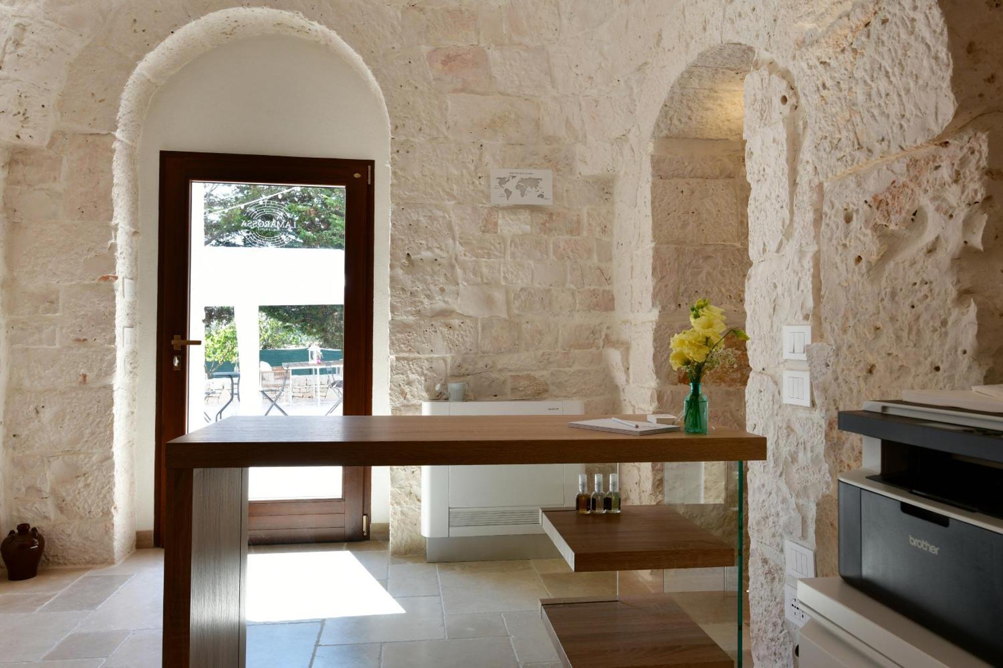 Antonelli Lamarossa Trulli & Suites מראה חיצוני תמונה