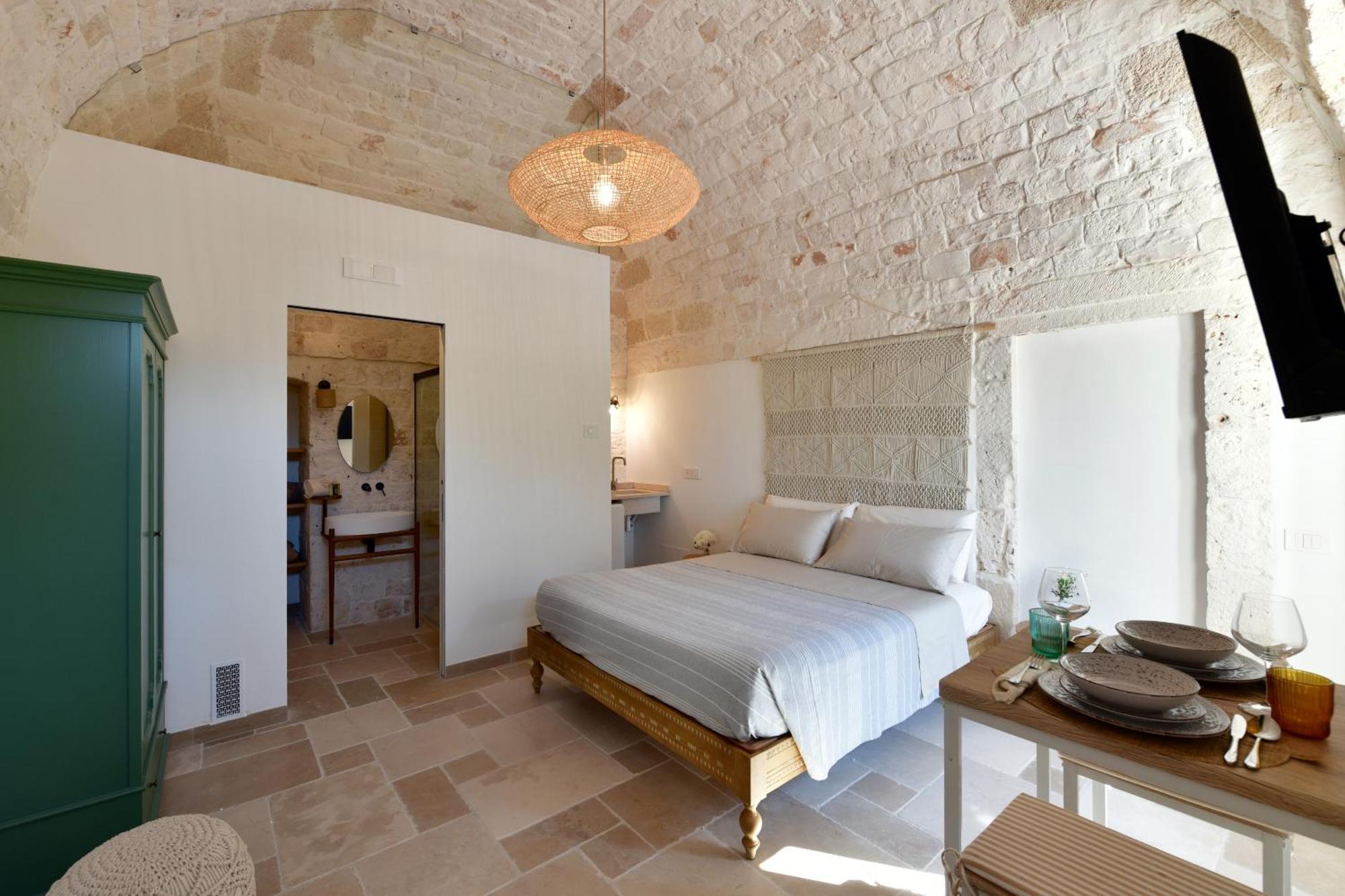 Antonelli Lamarossa Trulli & Suites מראה חיצוני תמונה