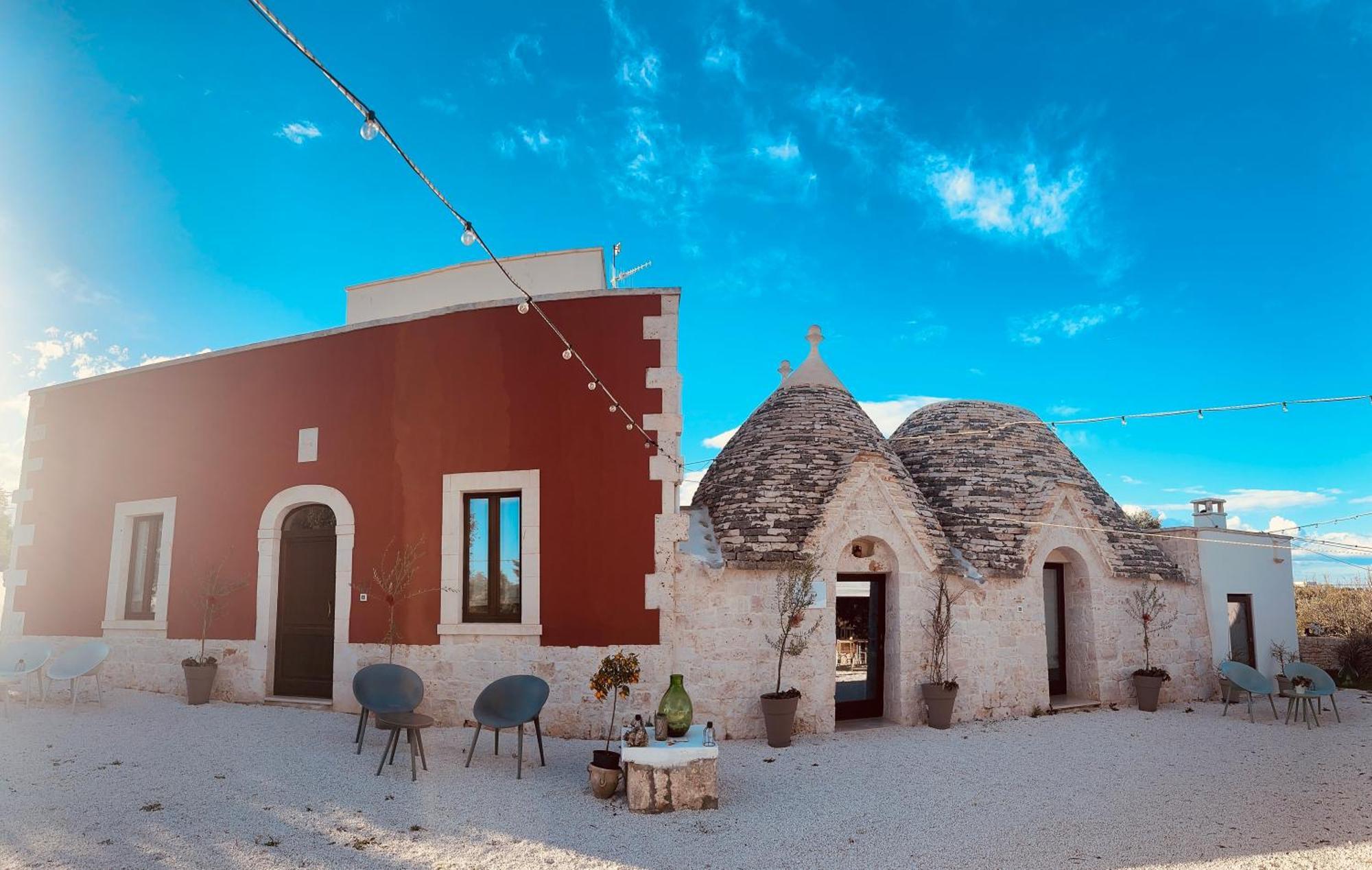 Antonelli Lamarossa Trulli & Suites מראה חיצוני תמונה